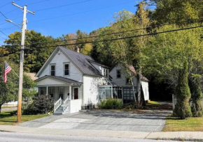 Charming Okemo Village House with Hot Tub and Short Walk to Town
